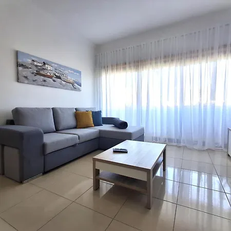 Sun Waves Family Apartman