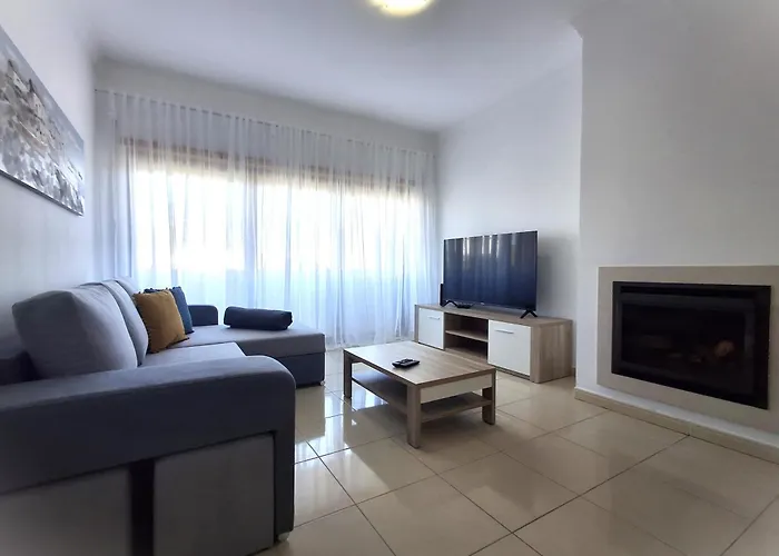 Sun Waves Family Apartment Portimao
