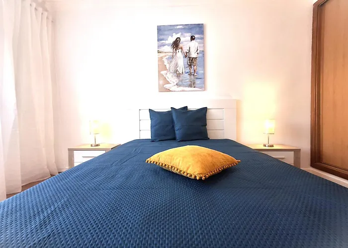 Sun Waves Family Apartment *