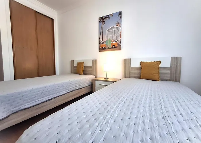 Sun Waves Family Apartment *